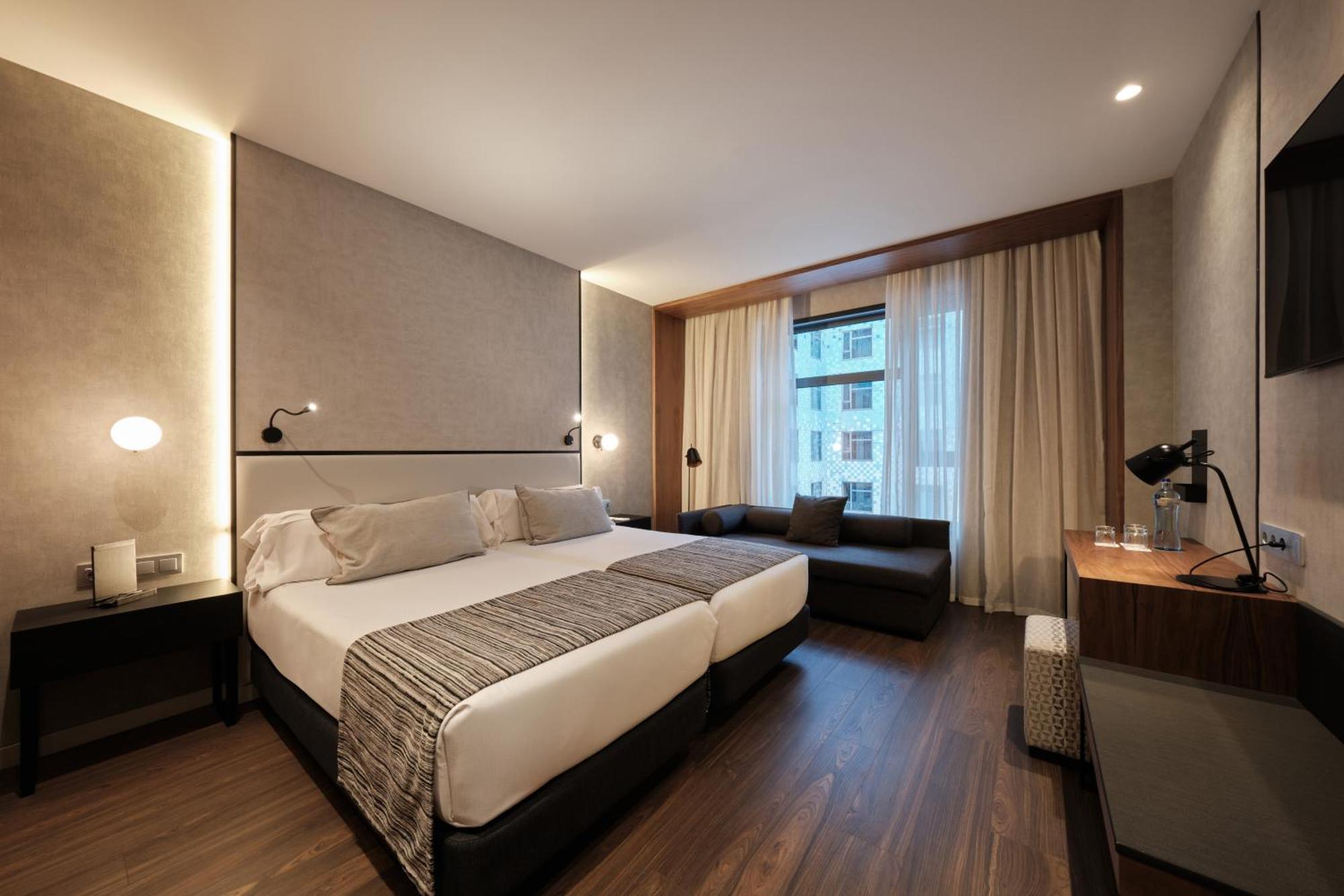 Triple Room (2 Adults + 1 Child),1742597517:JPEG